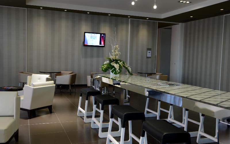 Western Premier Chc Airport 4*