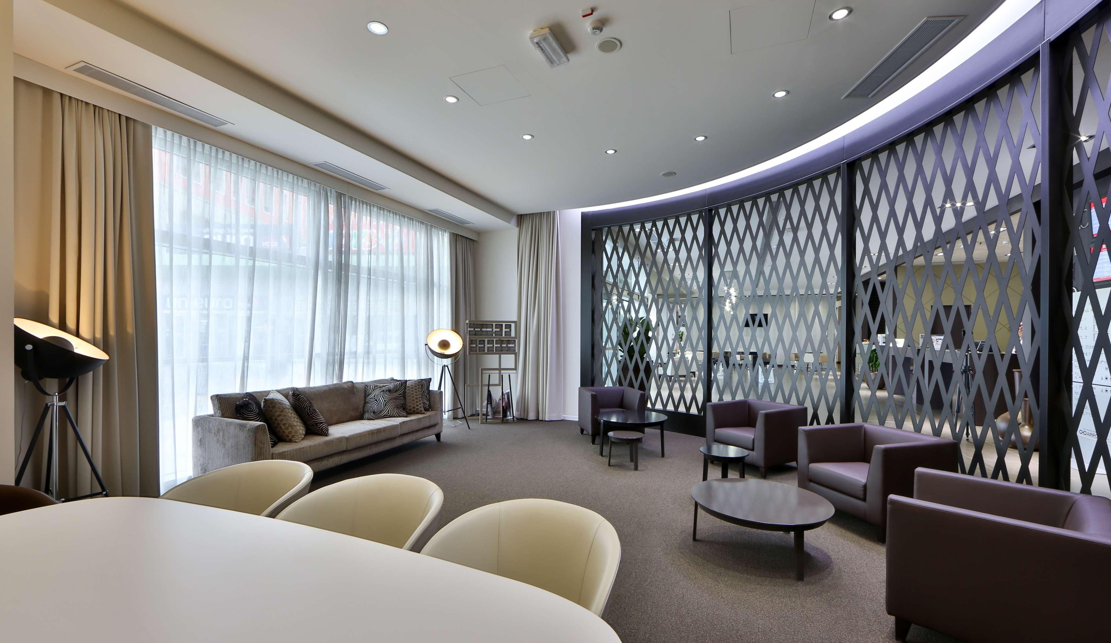 Western Premier Chc Airport Genoa