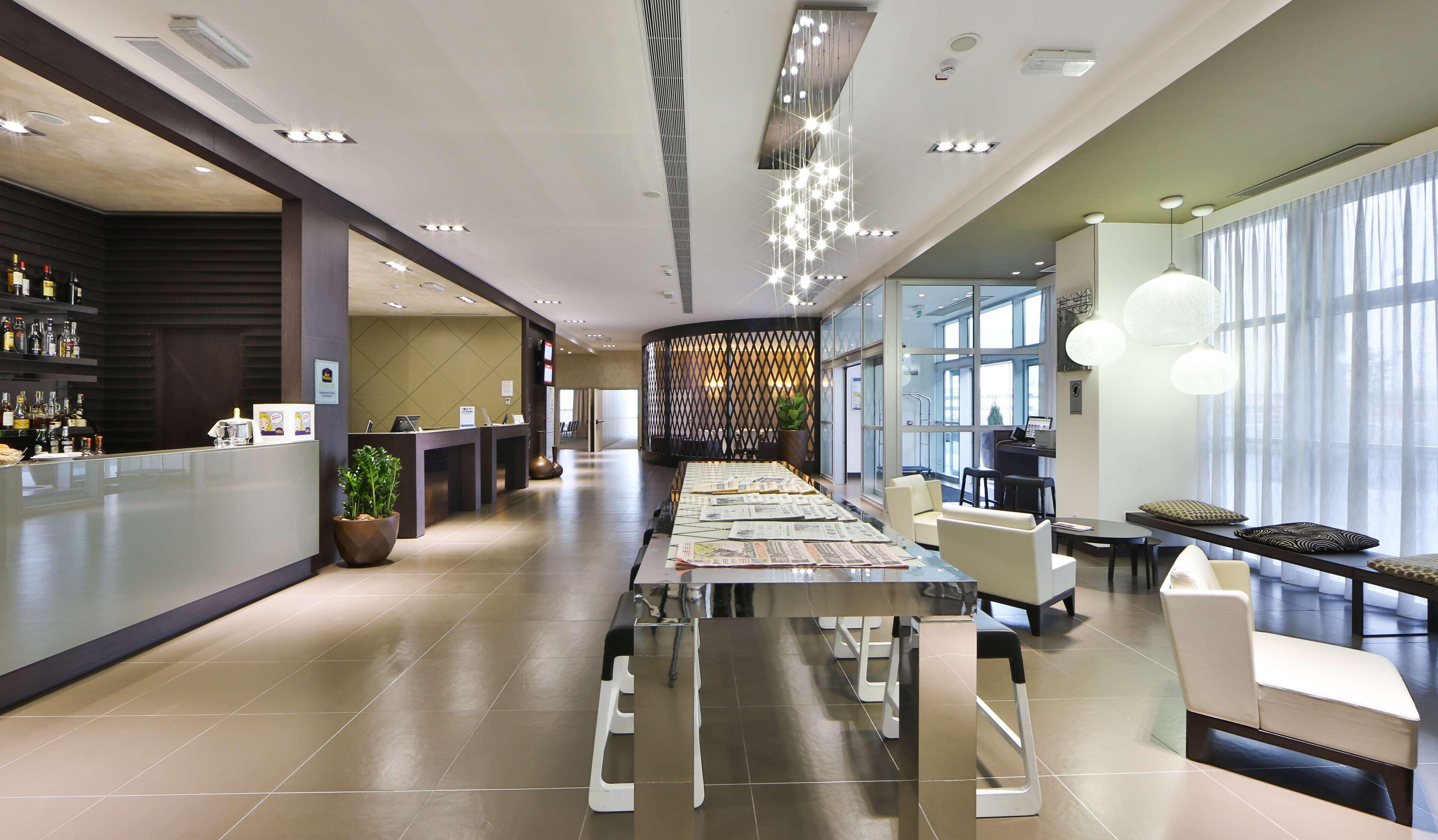 Western Premier Chc Airport Hotel