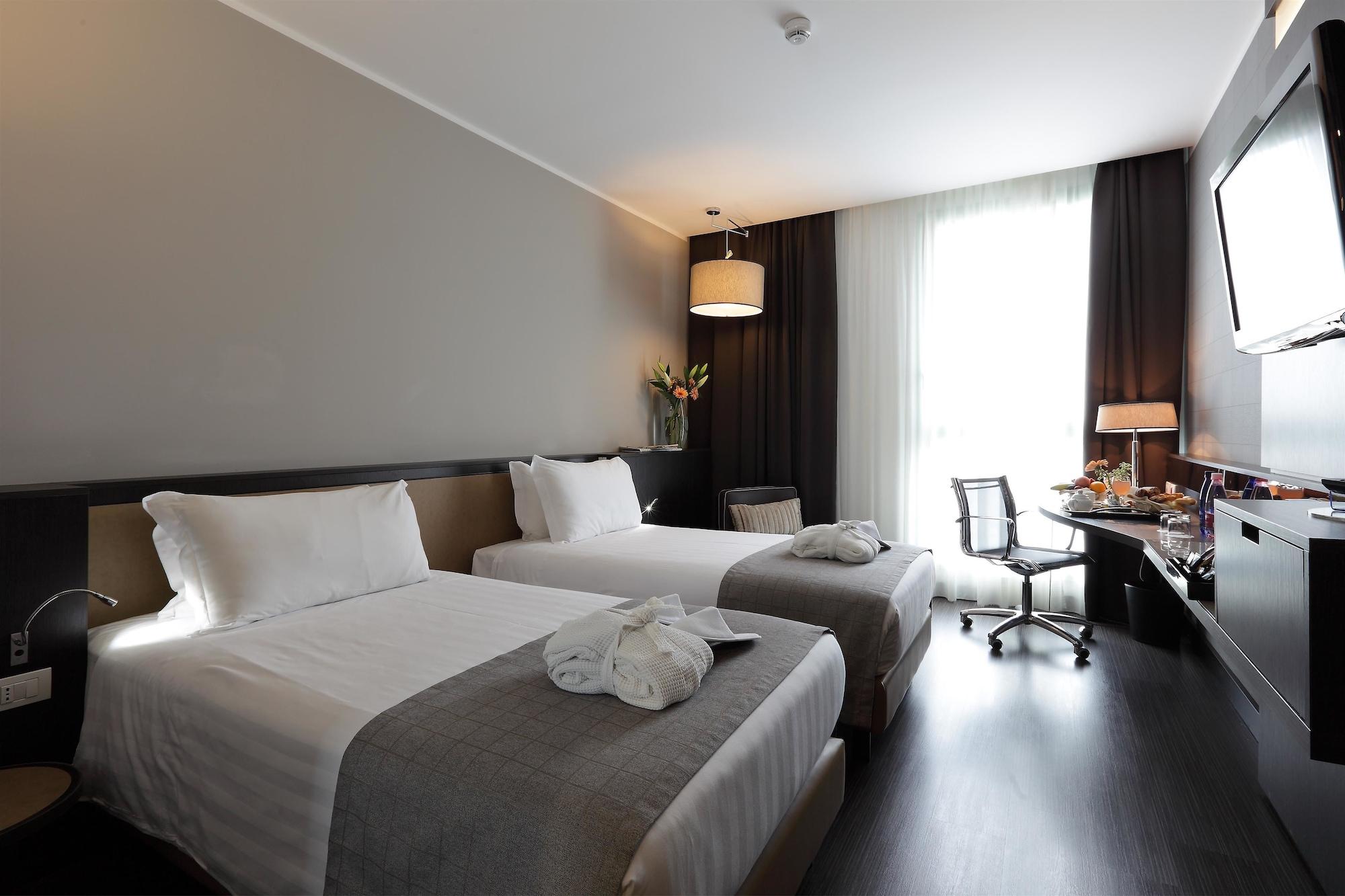Hotel Western Premier Chc Airport