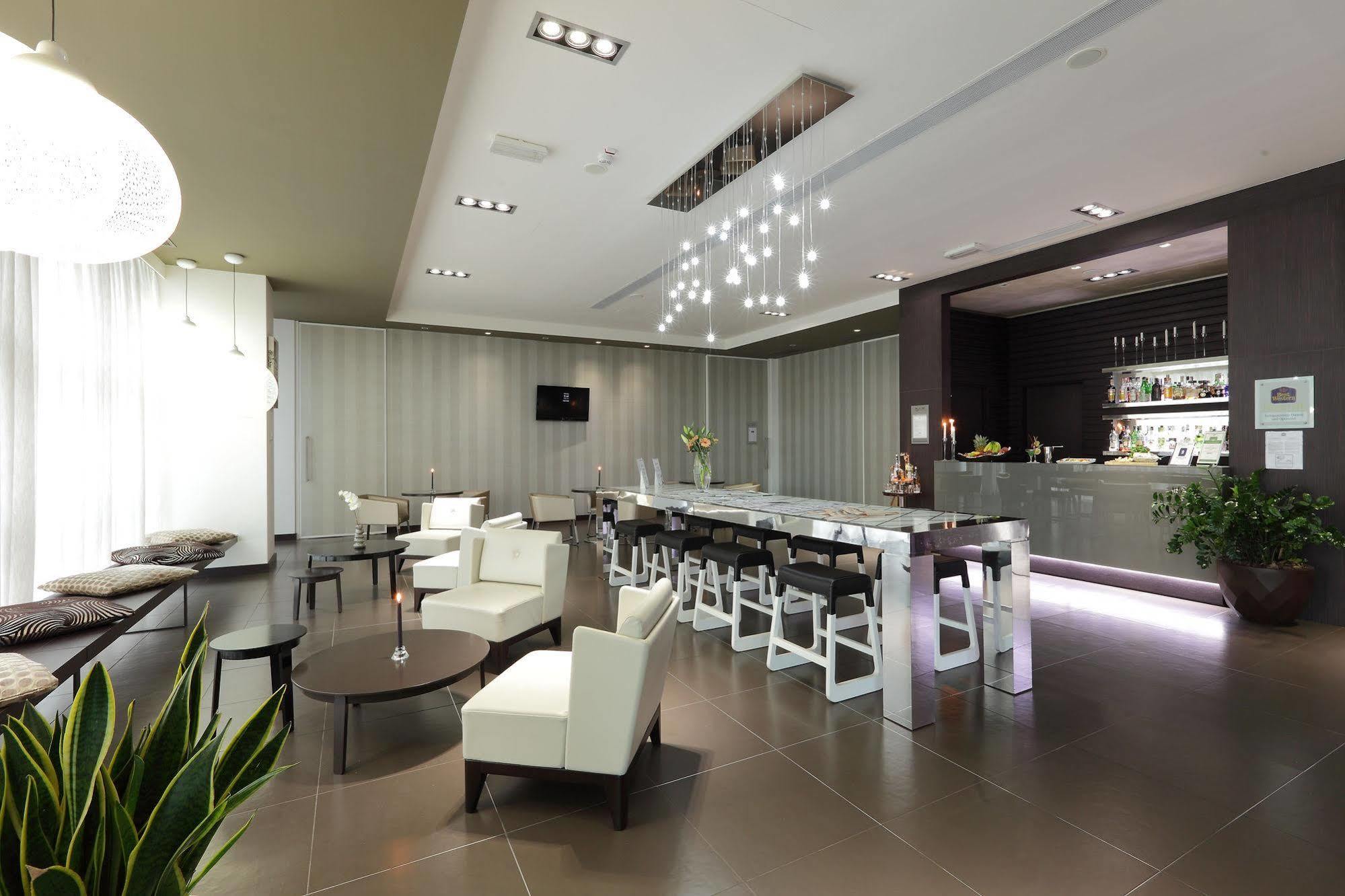 Western Premier Chc Airport Hotel Genoa